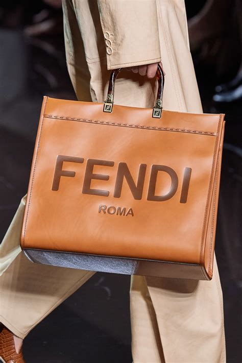 fendi shopping papper bag 2019|fendi tote bag 2020.